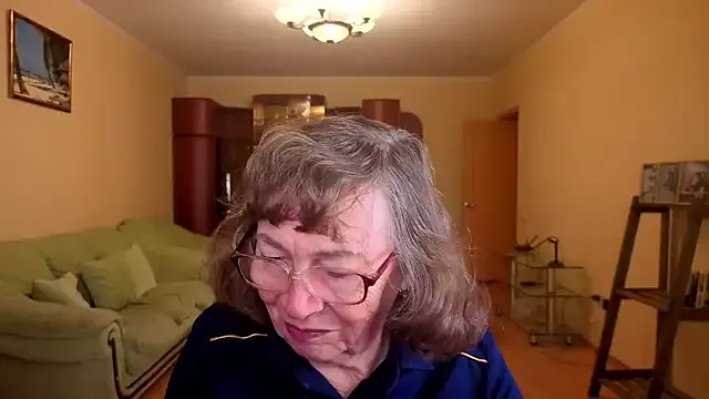 Betty_Brick on StripChat