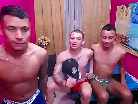 StripChat bigcock_latins is Freechat bigcock_latins — suck two cock