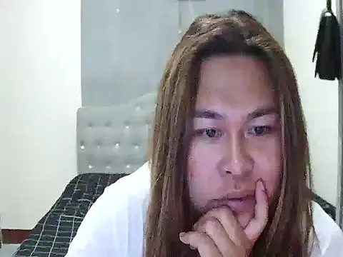BigCockShineTs — Freechat on StripChat