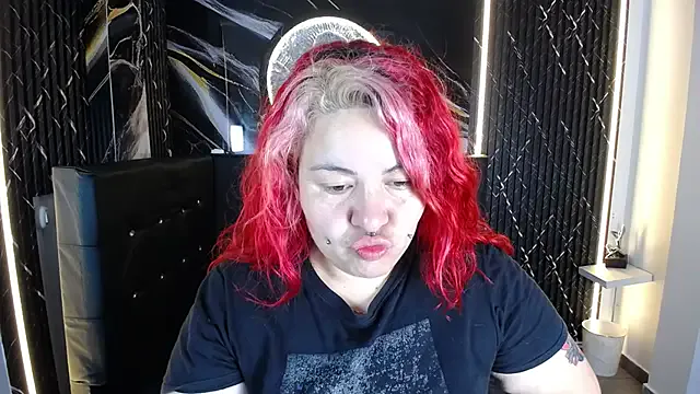 Bruja__Scarlata — Put me on all fours like a whor +5 spank