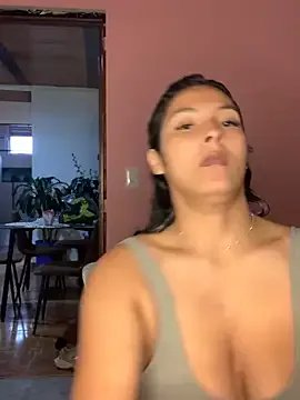 Cami_Leon2 from StripChat is Freechat