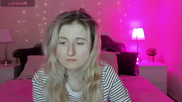 CamillaDreamer — masturbate 5 minutes