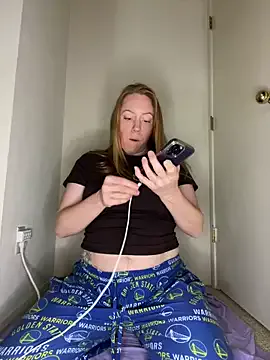 StripChat ChiliRoja is Freechat ChiliRoja — Make this pussy cum live