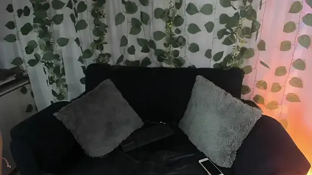 chloe_petite2 — oil in my tits + bounce + ahegao