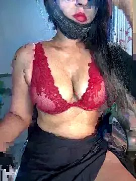 Cinderella-98 from StripChat is Freechat