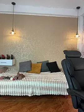 Cleopatra_Fit — I fuck my ass and squirt