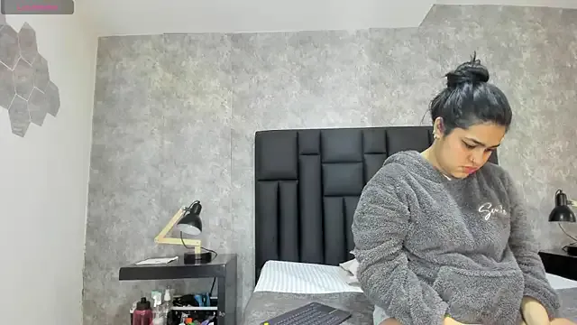 crystaldarliing on StripChat