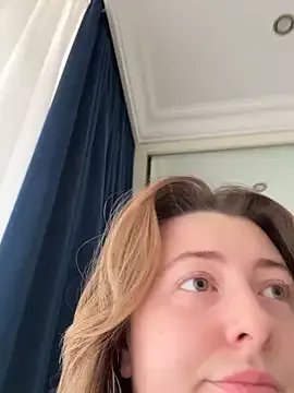 curvyflawless from StripChat is Freechat