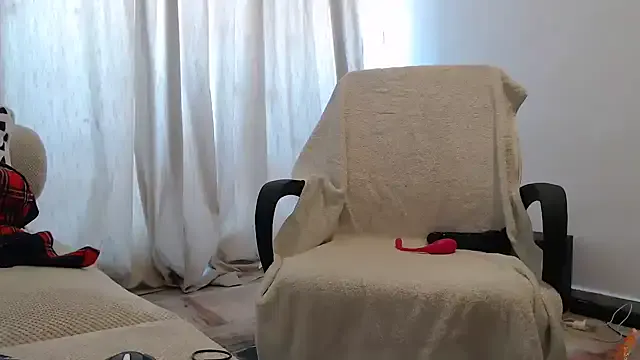 CurvyGlass on StripChat