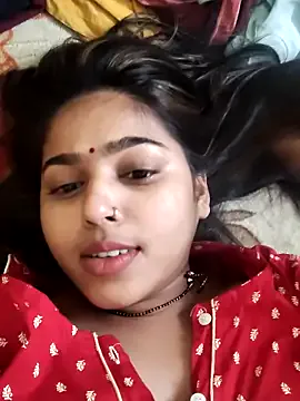 Cute-Simmi69 from StripChat