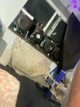 Cutebitch@xh — Cum for daddy
