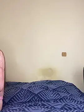 Cutee_Erika — show pussy