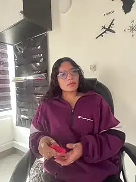 Dakotaa_ls — Flash Tits