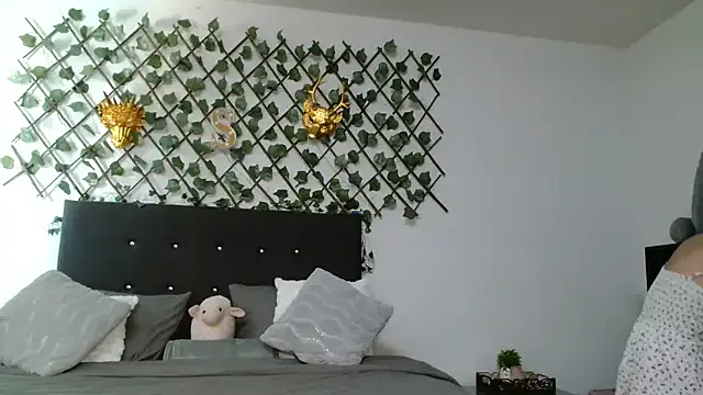 Dama_Scarlata18 — lift air sexy legs, slap on midle exy
