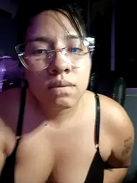 DanelyLopez — Nalgas al aire