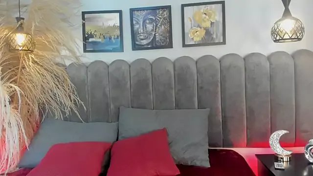 Dark_nina_ from StripChat is Freechat