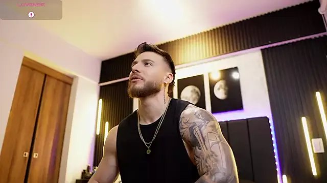 David_blake_ from StripChat is Freechat