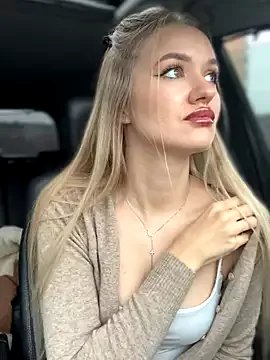 Devill_Angel_ from StripChat is Freechat