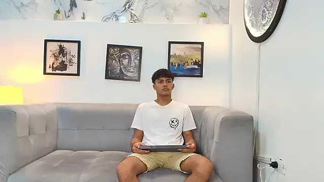 DIAMOND_BLACKS — SHOW ASS HOT 