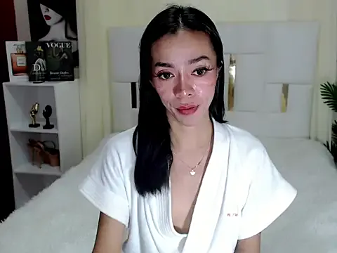 diamondnaked_ — BUZZZ ME BBY