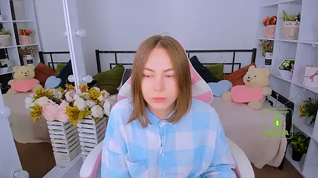 StripChat Elma_Lily is Private Elma_Lily — to make my day