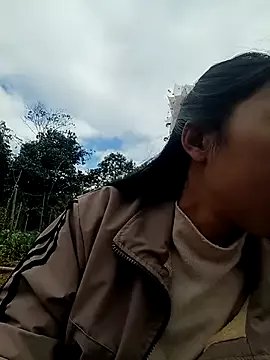 emaame68 from StripChat is Freechat