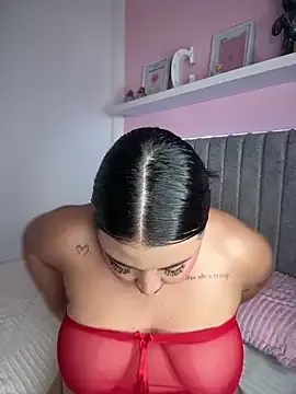 Emily_Cooper7 on StripChat