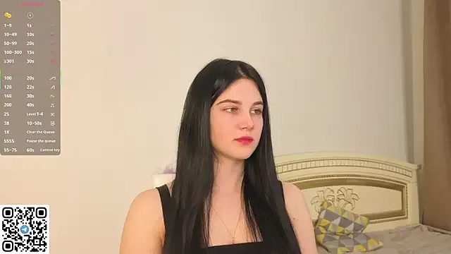 EnricaElis on StripChat