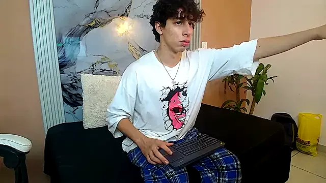 eren_jeager from StripChat is Freechat