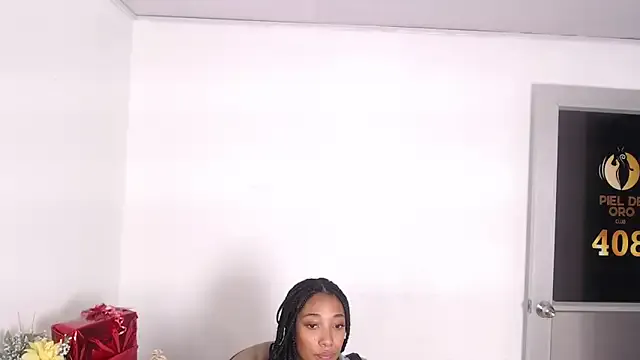 esmeralda-bk on StripChat