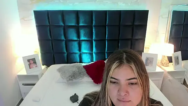 EVELIN_MASON on StripChat