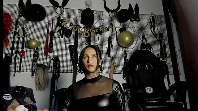 Evil_sammy — spanks ass x10 with chain