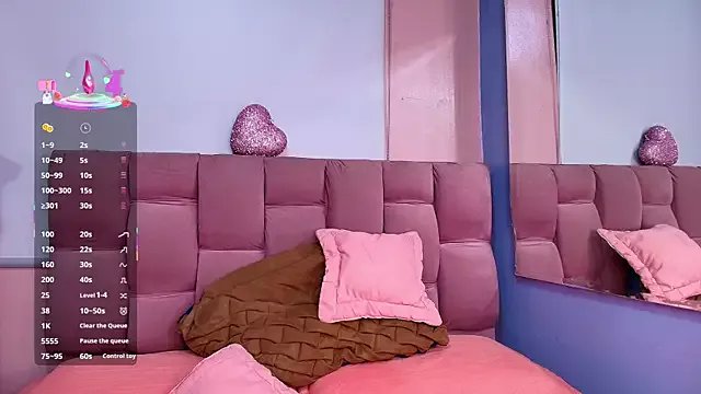 Feniix__ from StripChat is Freechat