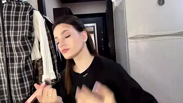 FlorSmalling — wiggle my butt xD