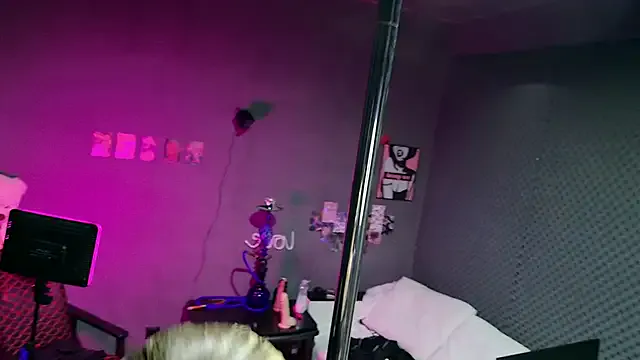 Fluffy_Cloude — fuck pussy with big dildo