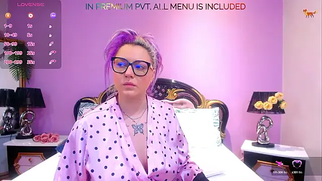 FoxxyClarise —  Squirt all over me Foxy  
