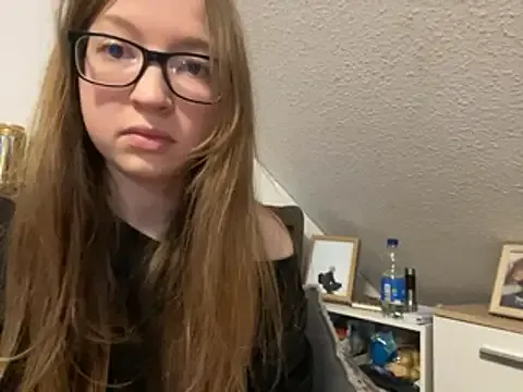 Freaky-Doll — Slap Ass 5x