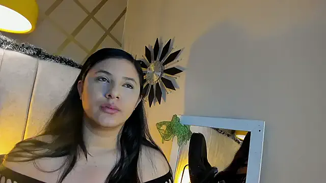 frreeya on StripChat