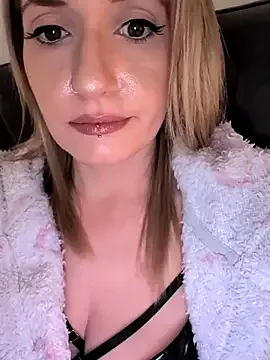 GangBangKitty from StripChat