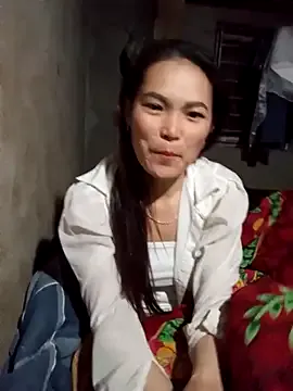 Girl_cutee — I am a poor girl, please help me.