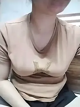 Girl_lovebaby — Close show pussy hairy