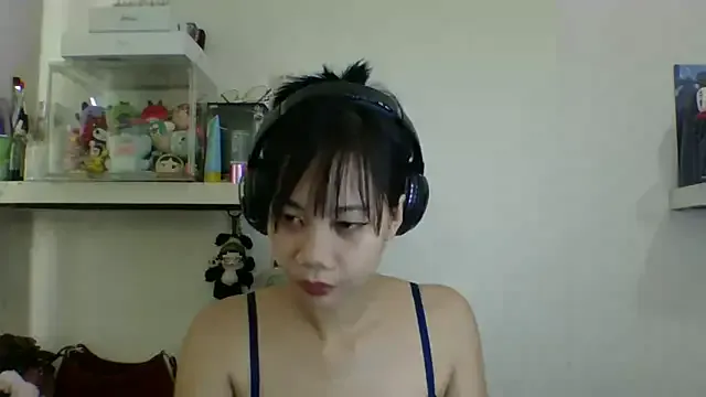 GloryKulikowski — take off my top