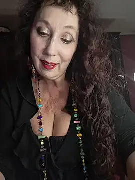 GypsyEsmeralda on StripChat