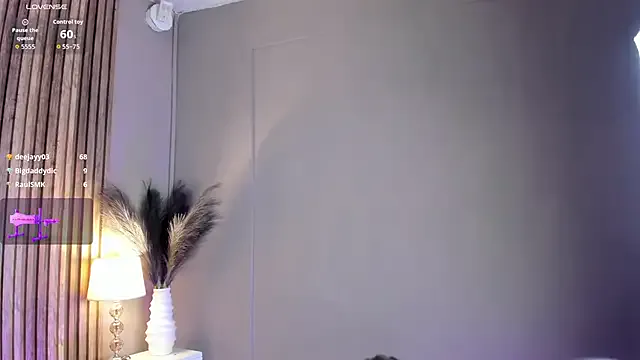 HannaPaola on StripChat