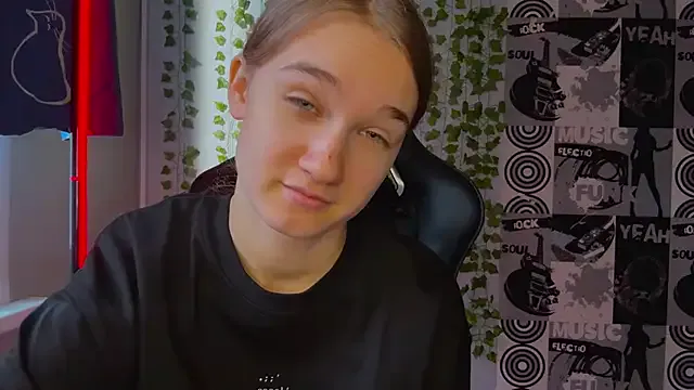 helgicuteness — Tease pussy under panties