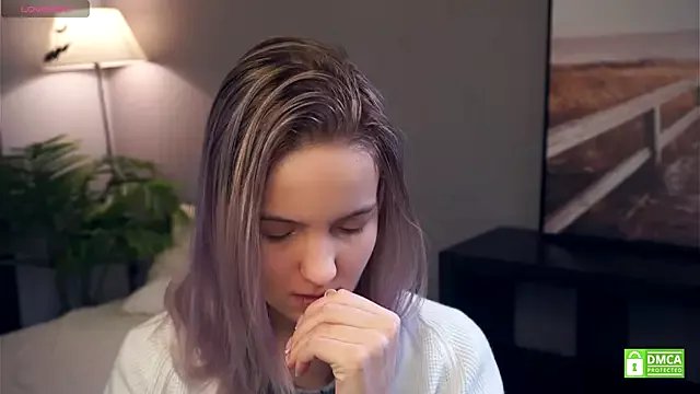 HongTomczak from StripChat is Freechat