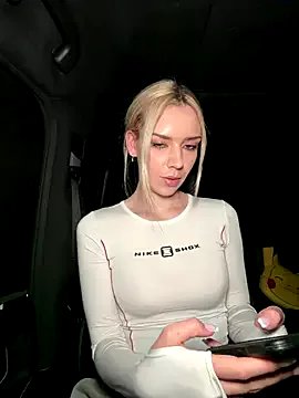 HopeHeaven on StripChat