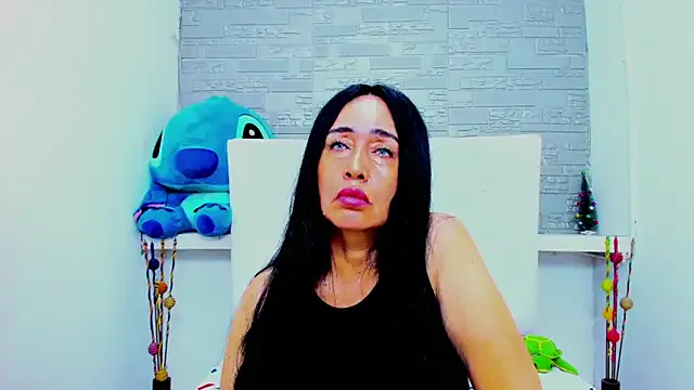 HorniestMilf — SQUIRT