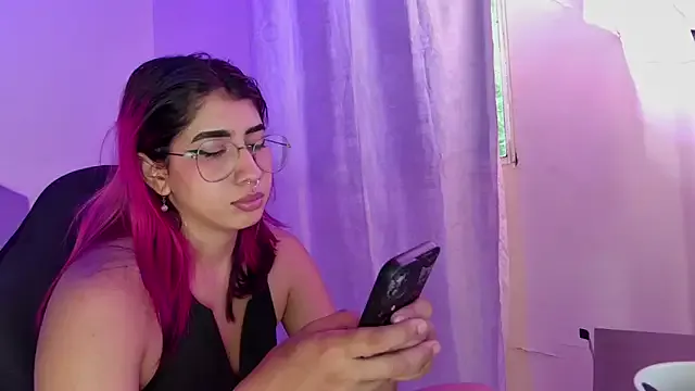 Horny_tgn on StripChat