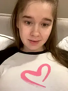 HornyGirlH on StripChat